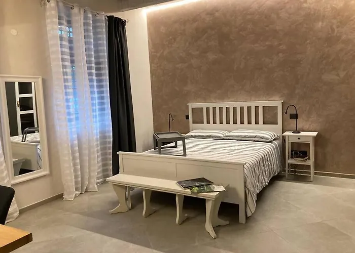 Naviglio Grande In * 밀라노