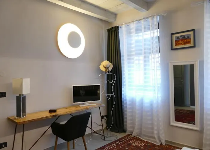 아파트 Naviglio Grande In *