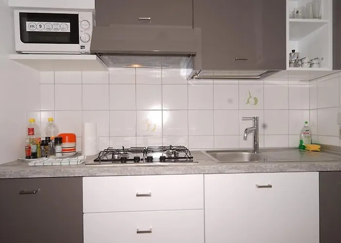 Cir 015146-cni-01484