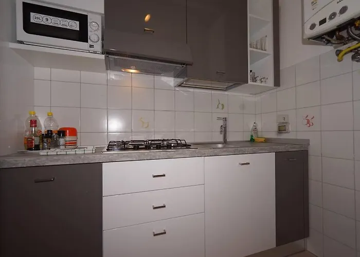 Cir 015146-cni-01484 * Μιλάνο