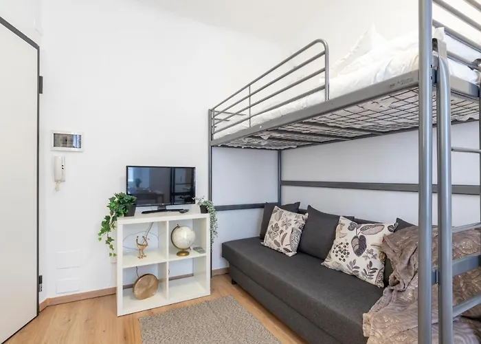 Apartament I Host - Alessi 10 *