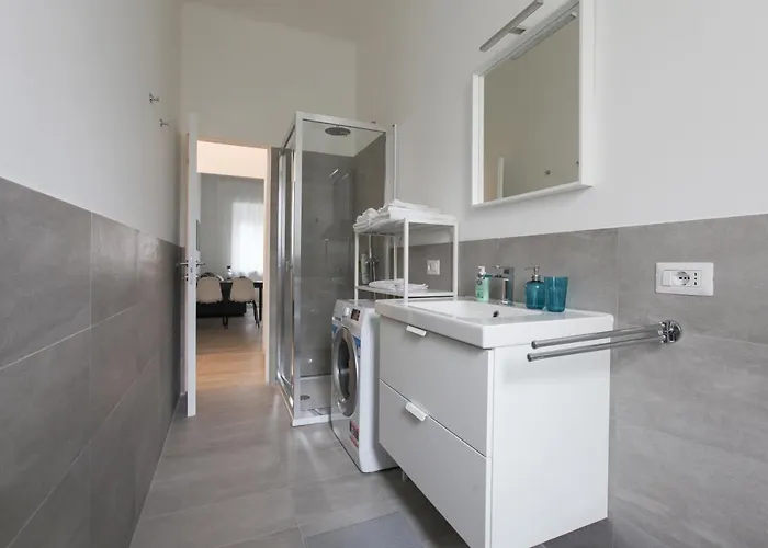 Lovely - Lovely Porta Romana Apartment *