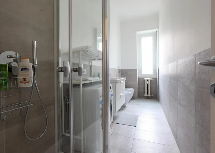 Lovely - Lovely Porta Romana