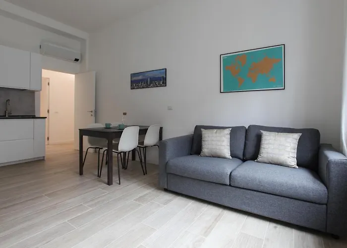 Lovely - Lovely Porta Romana Apartment *