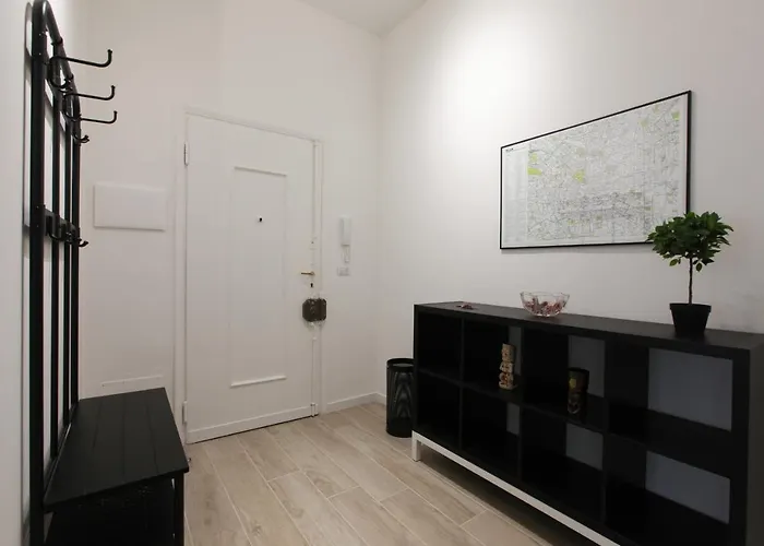 Lovely - Lovely Porta Romana Apartment