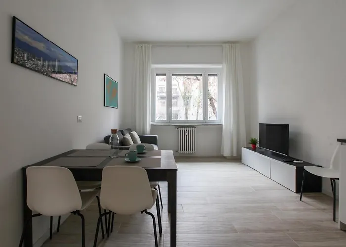 Lovely - Lovely Porta Romana *