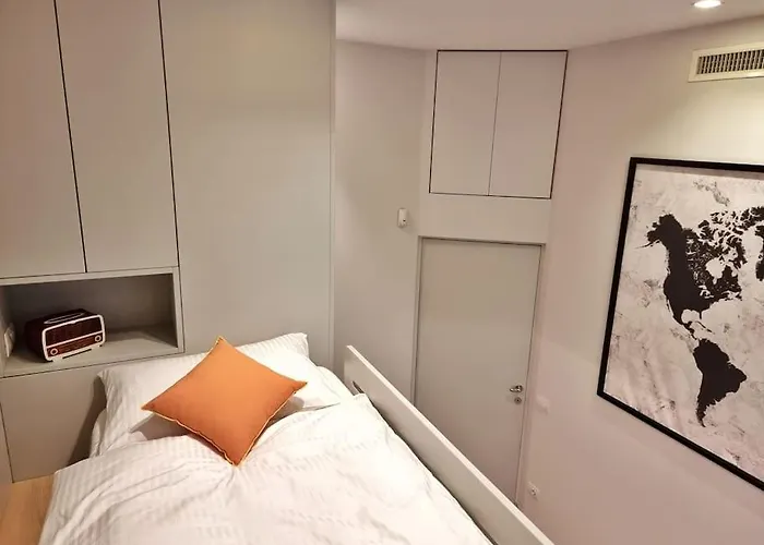 Gazzana Corner House