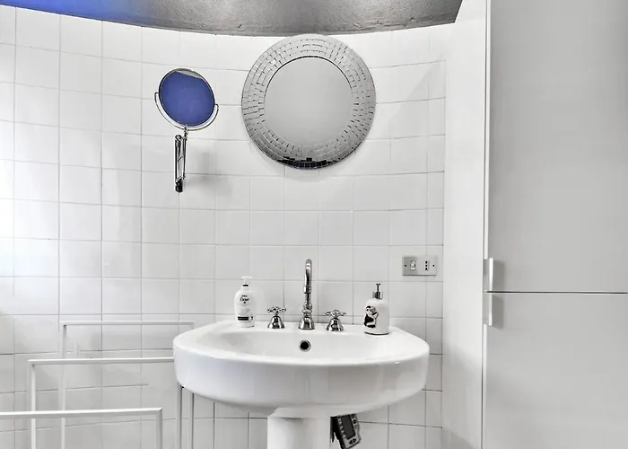 Splendid In The Historic Center Milão