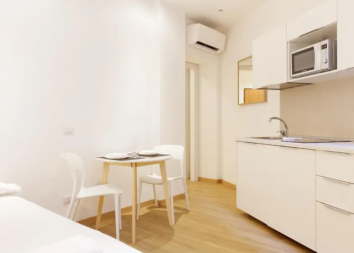 Guesthost - In The Heart Of Milano! Milán