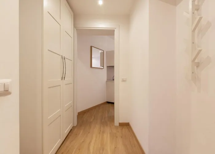 Guesthost - In The Heart Of Milano! Milán