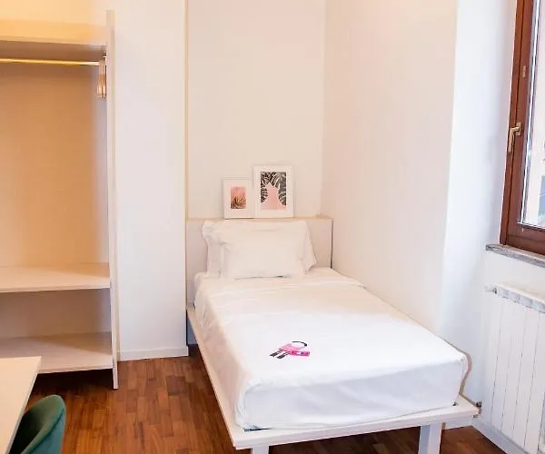 Easy - And Navigli Milano