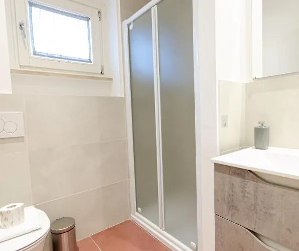 Velasquez - B - San Siro