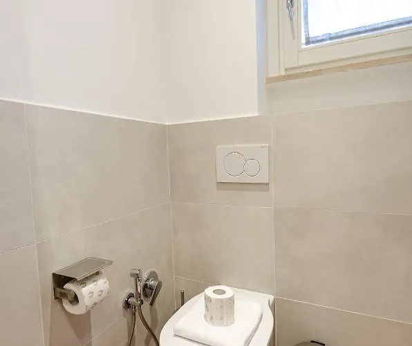 Velasquez - B - San Siro Apartmán Milán