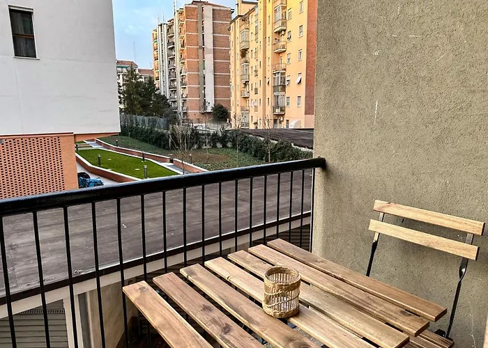 Velasquez - B - San Siro *