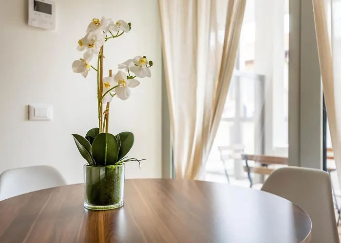 Luvi - De Rolandi - Il Cortile Milán