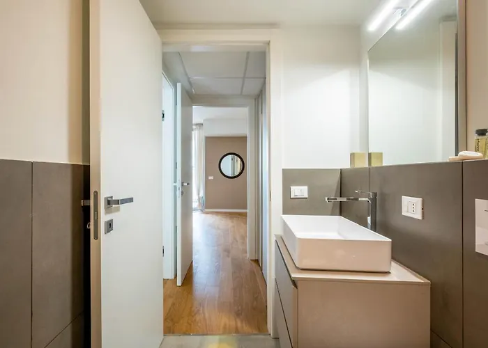 Luvi - De Rolandi - Il Cortile Milán