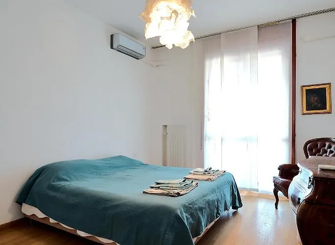 Casa Piccinni Szálloda *