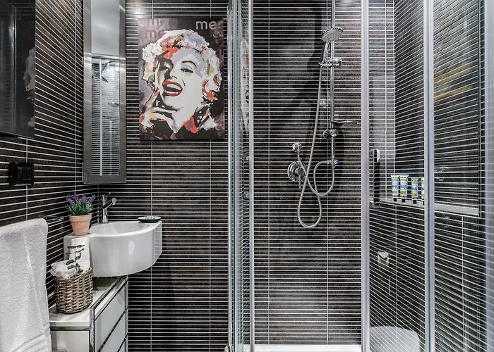 Apartment Beplace Cenacolo Milan