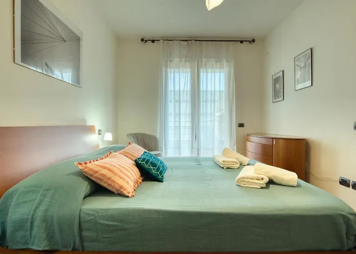 Guesthost - Casa Cherenel *