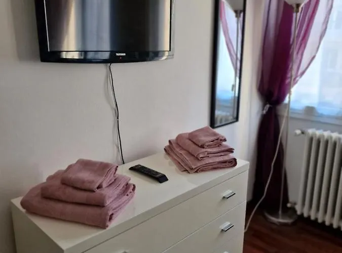 Apartment Sempione Yellow Milan