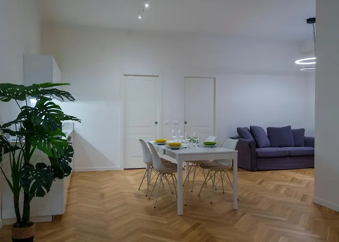 公寓 Porta Venezia-trilocale-luxury Con Wifi-neflix