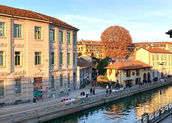 Canal View Historical Apartmán *