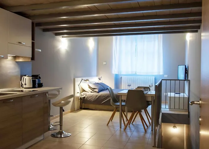 - Fiera Apartament *