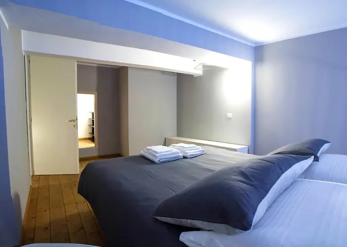 - Fiera Apartament Mediolan