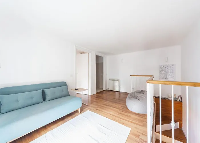 Guesthost - Cozy X4 - 600 M Far From M3 Affori Fn アパート ミラノ