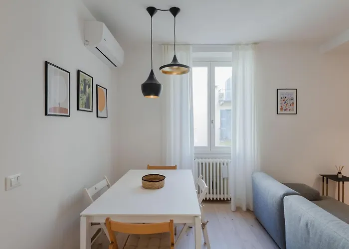 Easylife - Moderno Bilocale A Due Passi Dai Bastioni Di Porta Venezia E Dallo Splendido Parco Cittadino Indro Montanelli