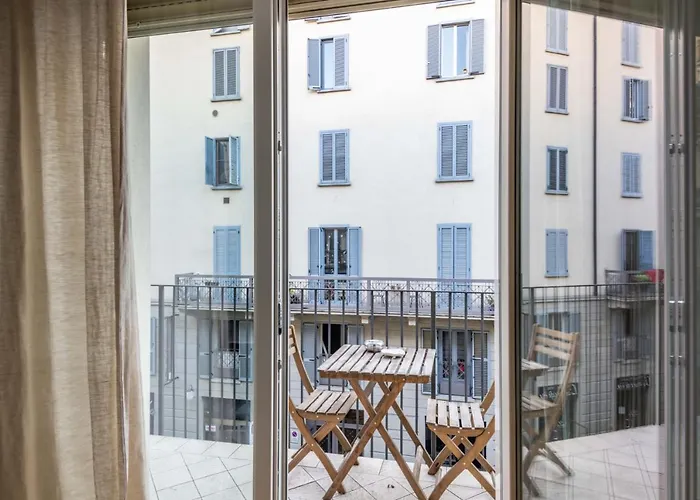 Easylife - - Castaldi 25 - Porta Venezia Milan