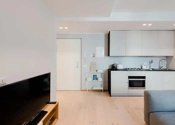 Easylife - Moderno Bilocale A Due Passi Dai Bastioni Di Porta Venezia E Dallo Splendido Parco Cittadino Indro Montanelli *