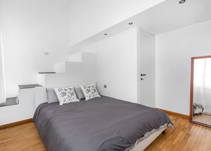 Duomo 7 Minuti Exclusive Vercelli Milão