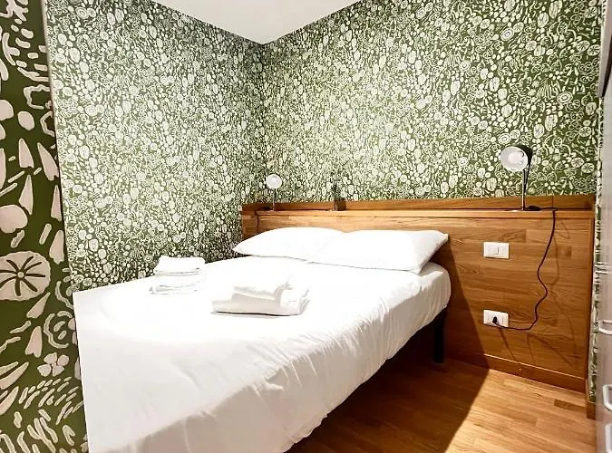 Kibilu - Via Guido D'arezzo * מילאנו