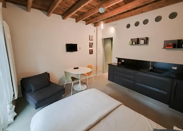 アパート 5mincorsocomo - Jolly - Typical *