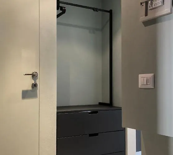 5mincorsocomo - Jolly - Typical アパート ミラノ