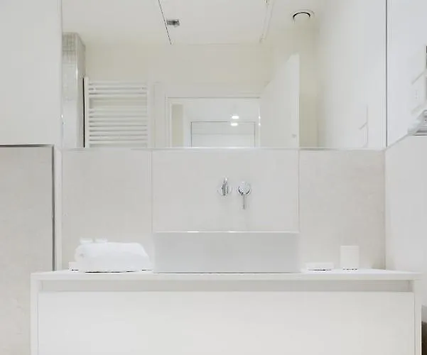 Dinamia Citylife Apartment *