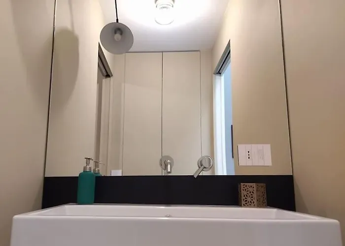 La Vetrina Sulla Citta *