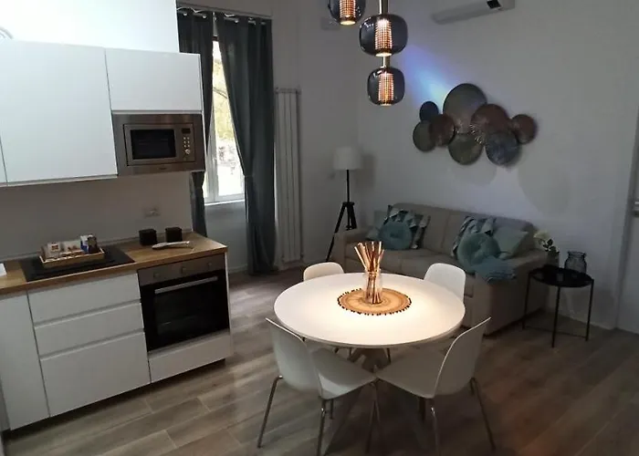 Dream House Argonne Apartmán