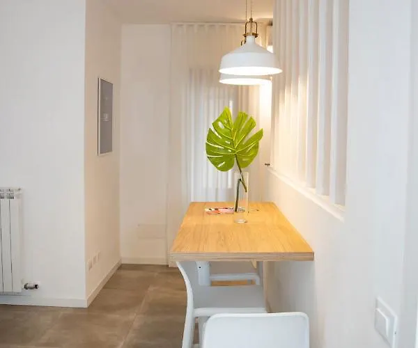Easy Navigli شقة