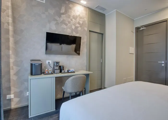 Le Del Corso The Smart Boutique By Ospitami