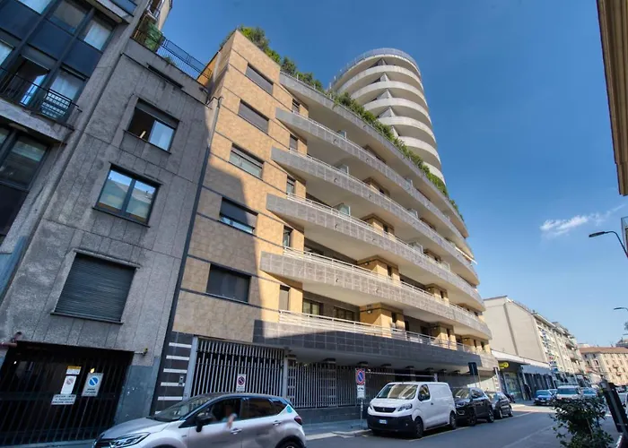 Guesthost - Casa Cherenel アパート ミラノ