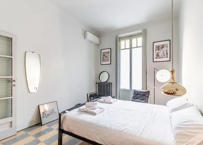 Easylife - - D'adda 21 - Navigli ミラノ