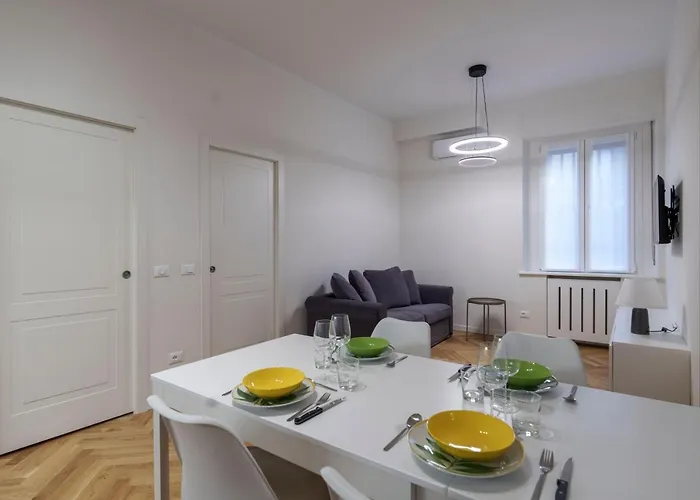 Porta Venezia-trilocale-luxury Con Wifi-neflix Lejlighed *