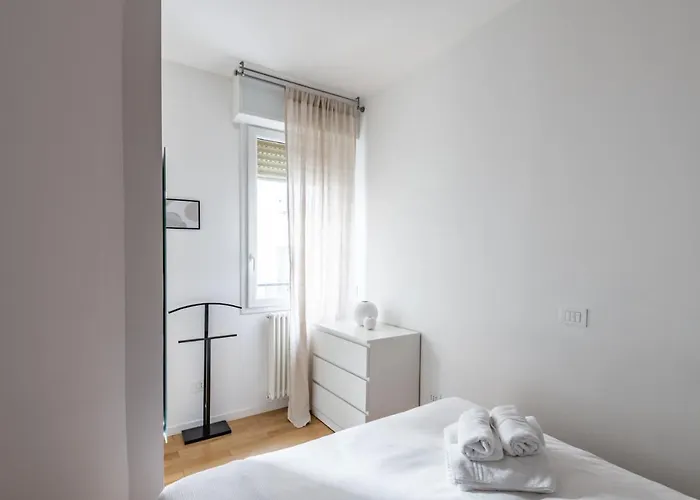 Easylife - - Castaldi 25 - Porta Venezia