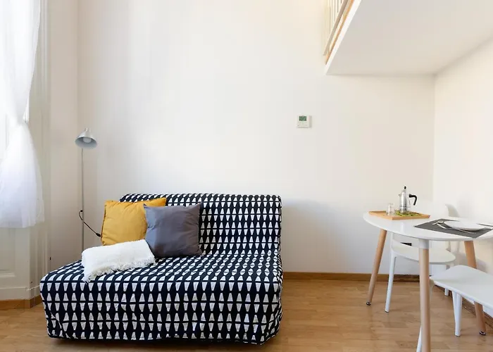 Guesthost - Apts Milano-corso Magenta