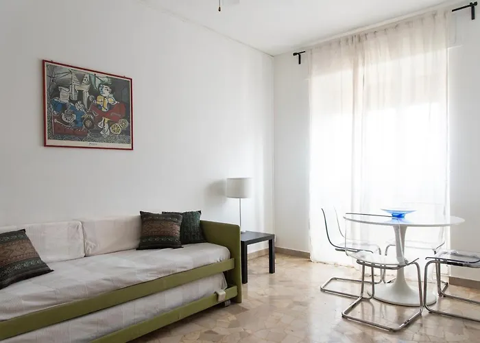 San Siro Stadium - Youhosty * 米兰