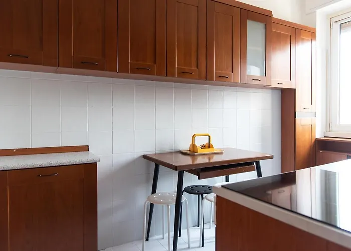 San Siro Stadium - Youhosty * 米兰