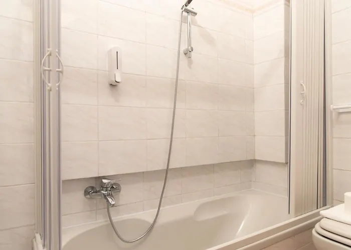 Youhosty - Mercato Big 16 Daire Milano