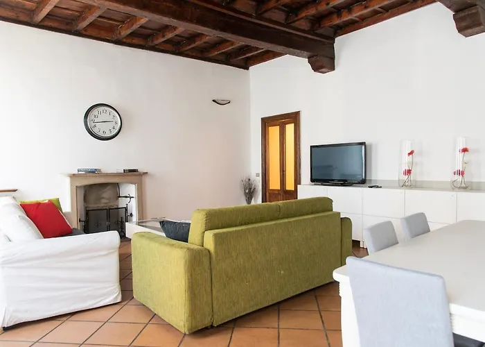 Youhosty - Mercato Big 16 * Milano